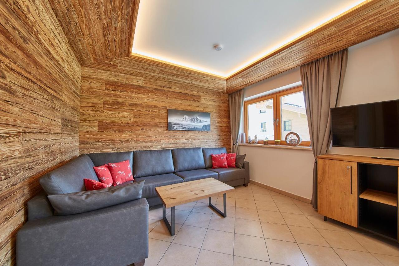 Appartements Hollandia Saalbach-Hinterglemm Zewnętrze zdjęcie